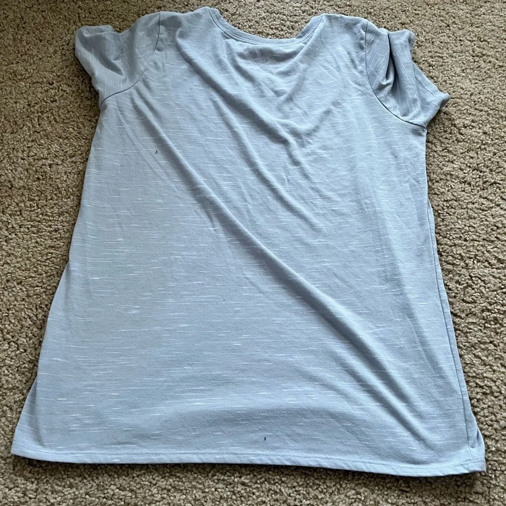 Light gray Nike tee - Picture 2 of 6